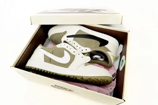 One Kick Travis Scott Golf Air 1 x Jordan Low FZ3124-200 0527